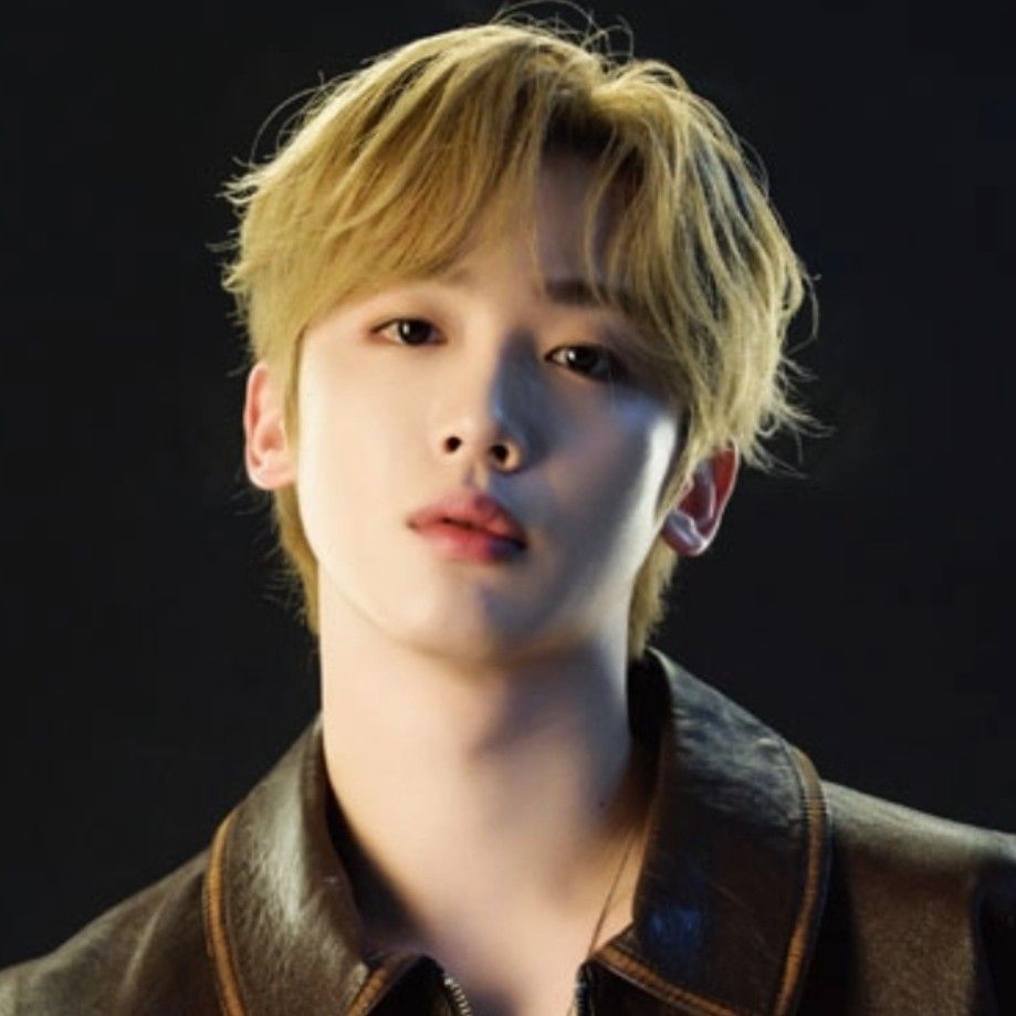 Latest photo of Kim Yohan (WEi)