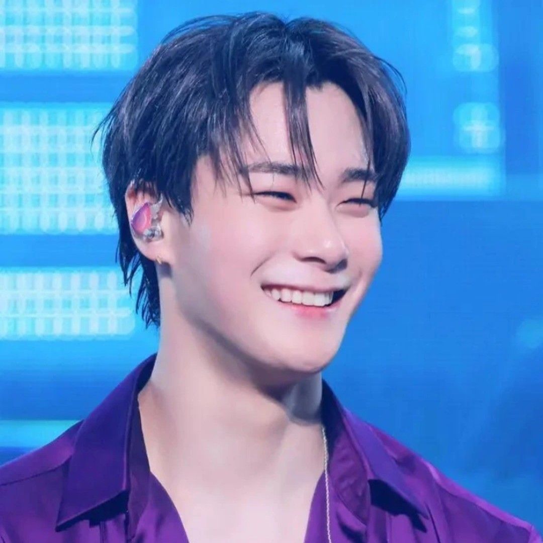 A moment captured by Moonbin (ASTRO)'s fan