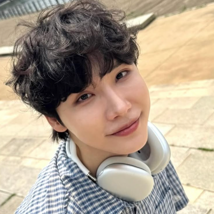 Behind-the-scenes cut of Jeon Woong (AB6IX)