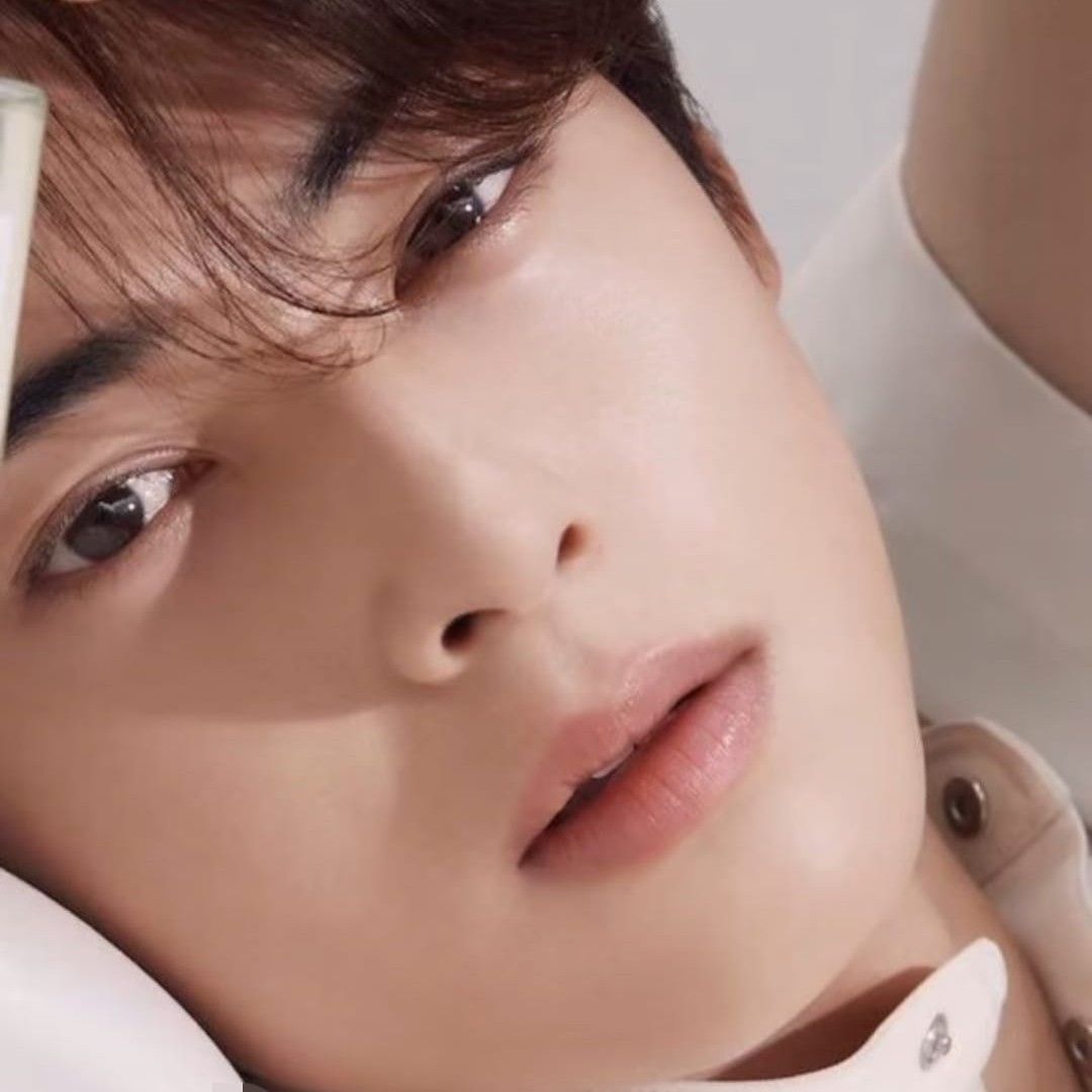 Latest photo of Eunwoo (ASTRO)