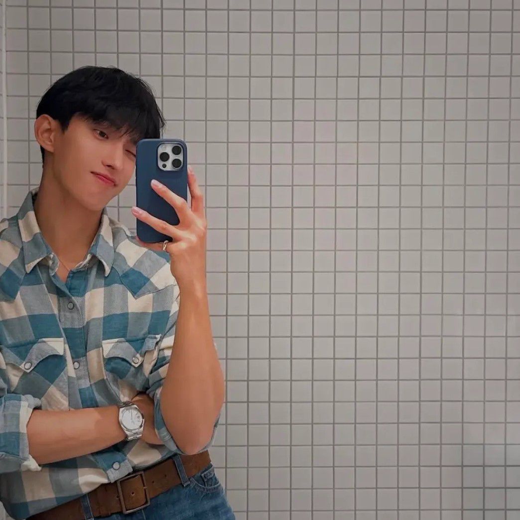 Latest photo of DK (SEVENTEEN)