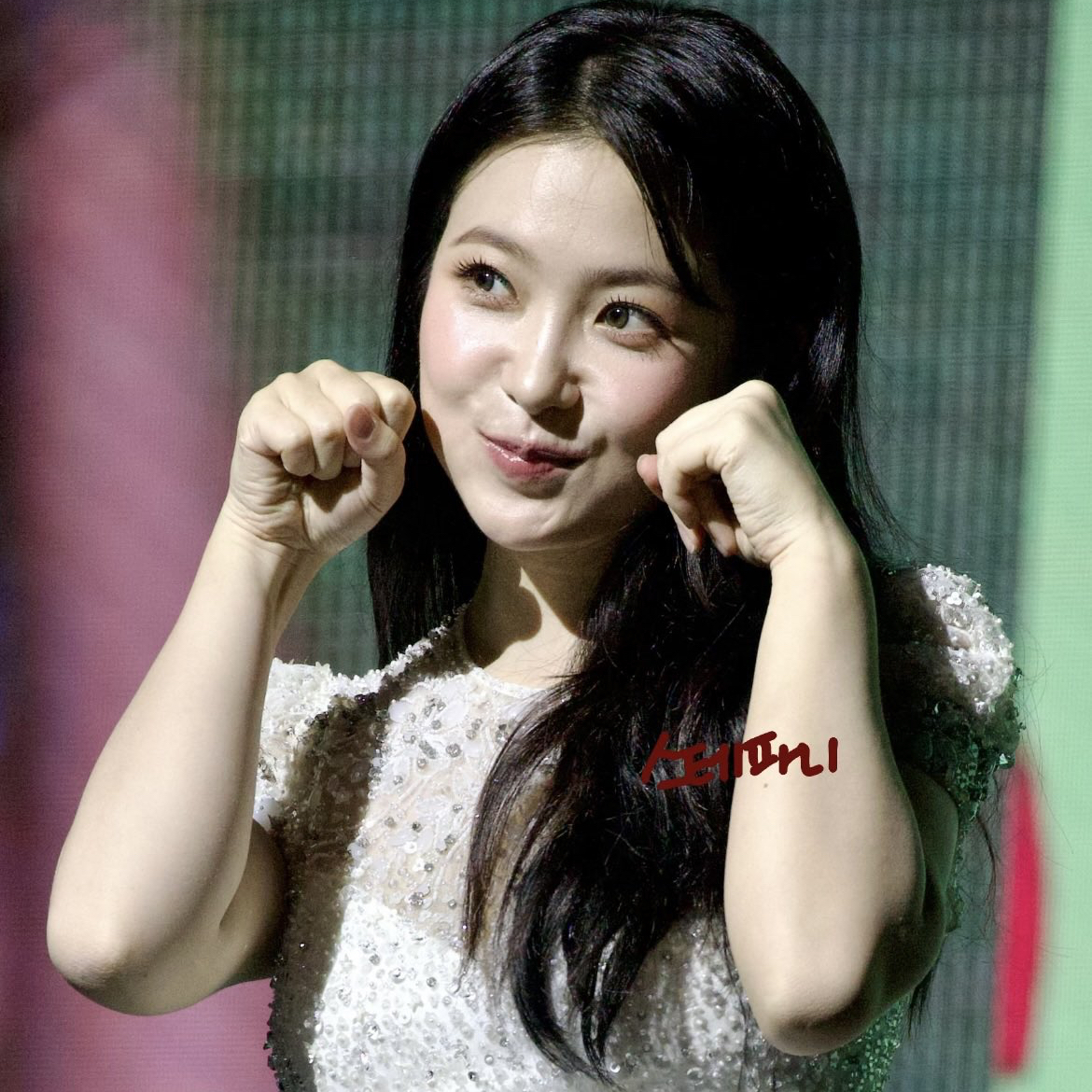 Behind-the-scenes cut of Yeri (Red Velvet)