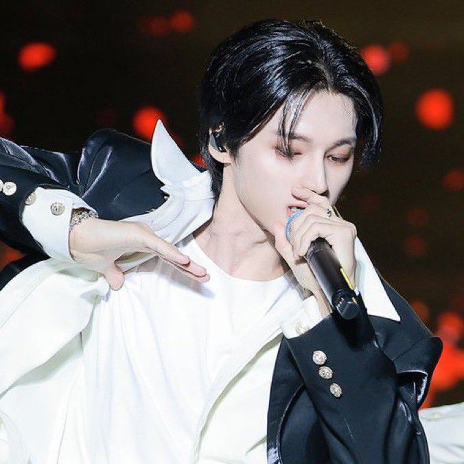 Behind-the-scenes cut of Wooyoung (ATEEZ)