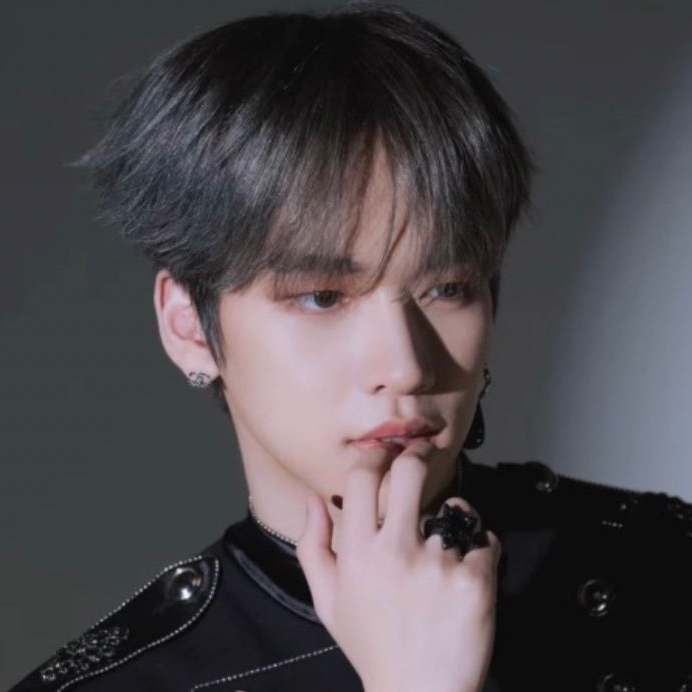 Latest photo of Hanjun (n.SSign)