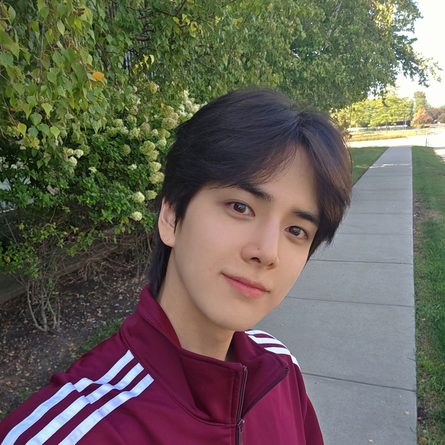 Latest photo of Younghoon (THE BOYZ)