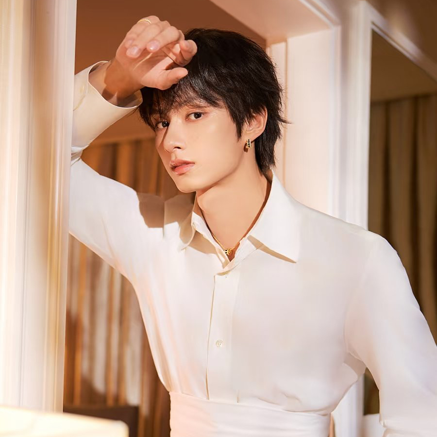 Behind-the-scenes cut of Jun (SEVENTEEN)
