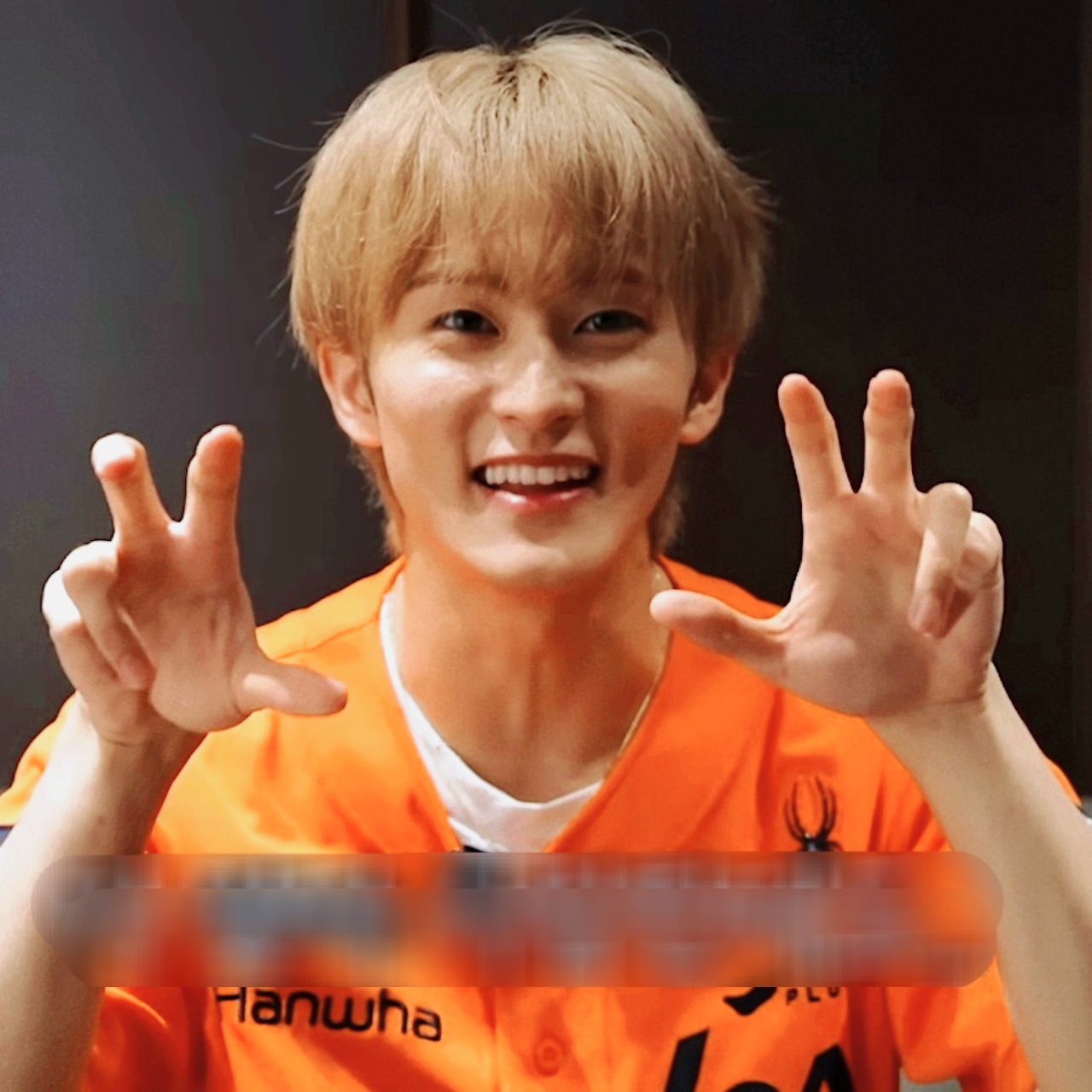 Behind-the-scenes cut of Mark (NCT 127, NCT DREAM)