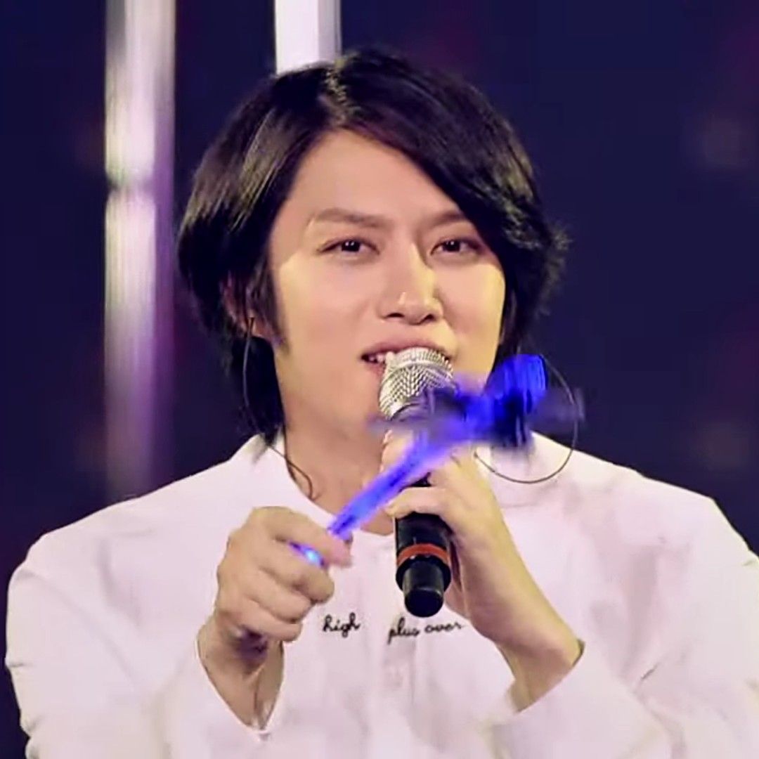 Latest photo of Heechul (Super Junior)