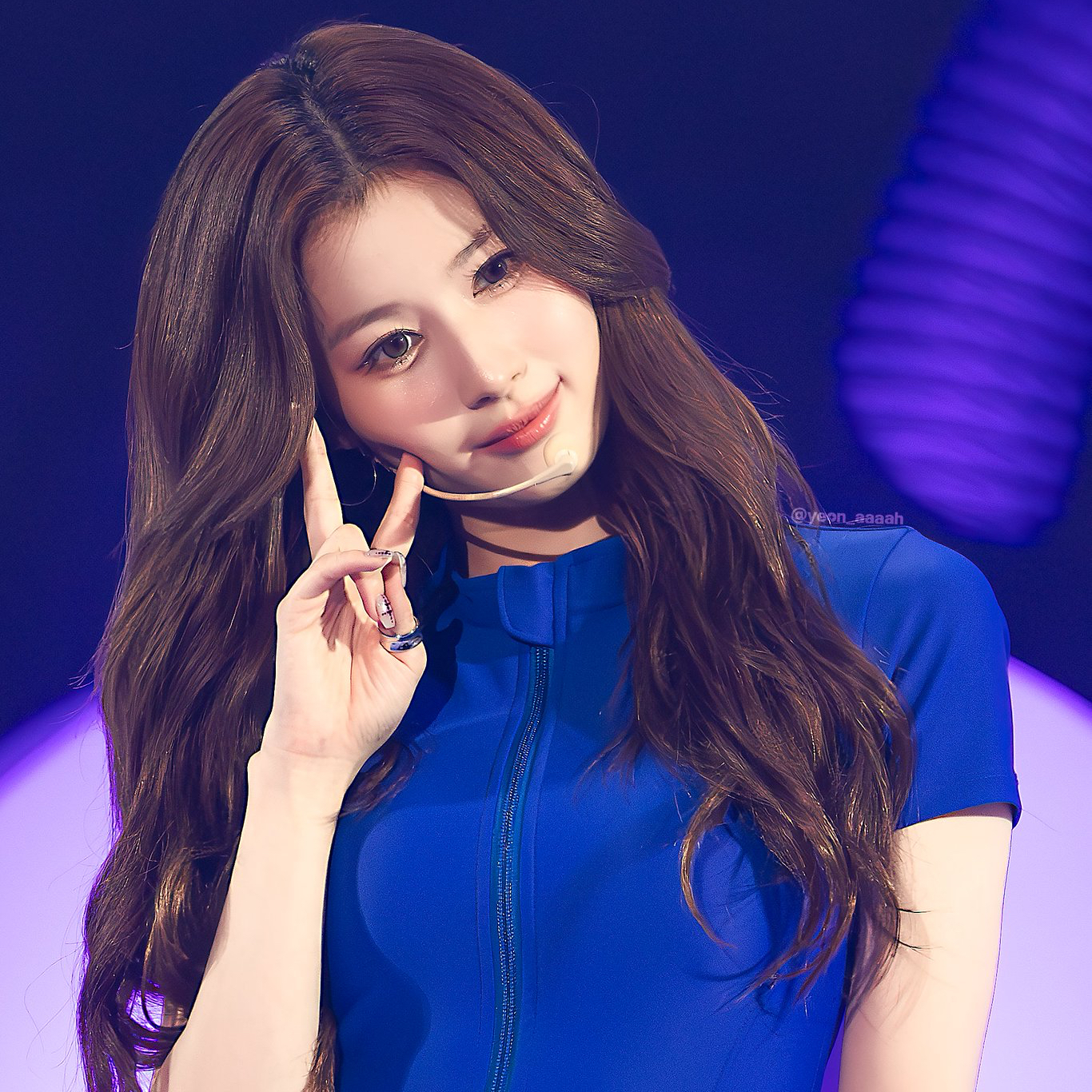 Sana (TWICE)的最新照片