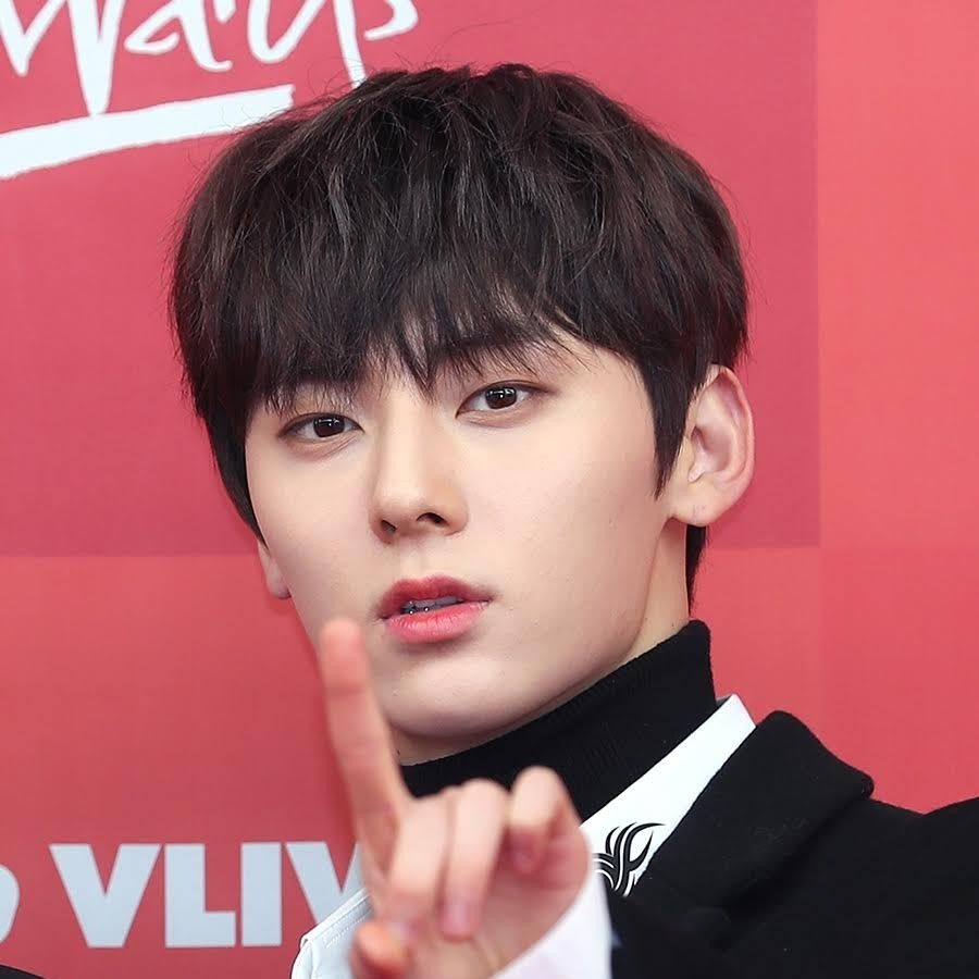 Recent activity shot of Hwang Minhyun