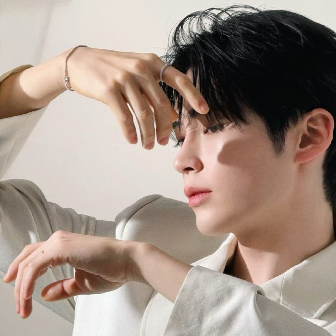 Behind-the-scenes cut of Sung Hanbin (ZEROBASEONE)