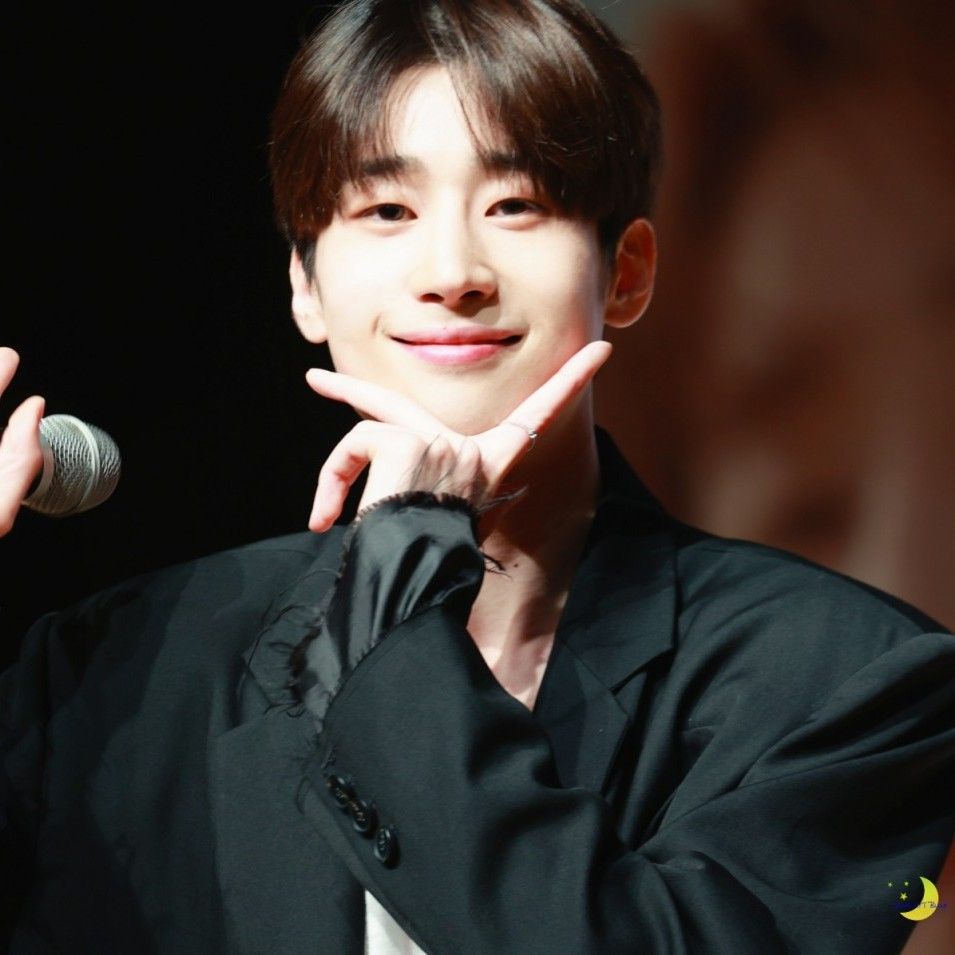 Behind-the-scenes cut of Han Seungwoo