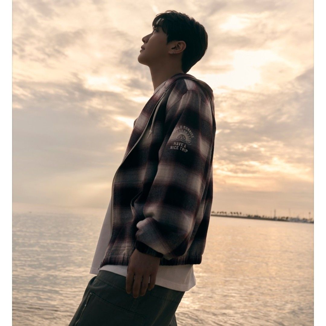 Latest photo of Hong Joochan (GoldenChild)