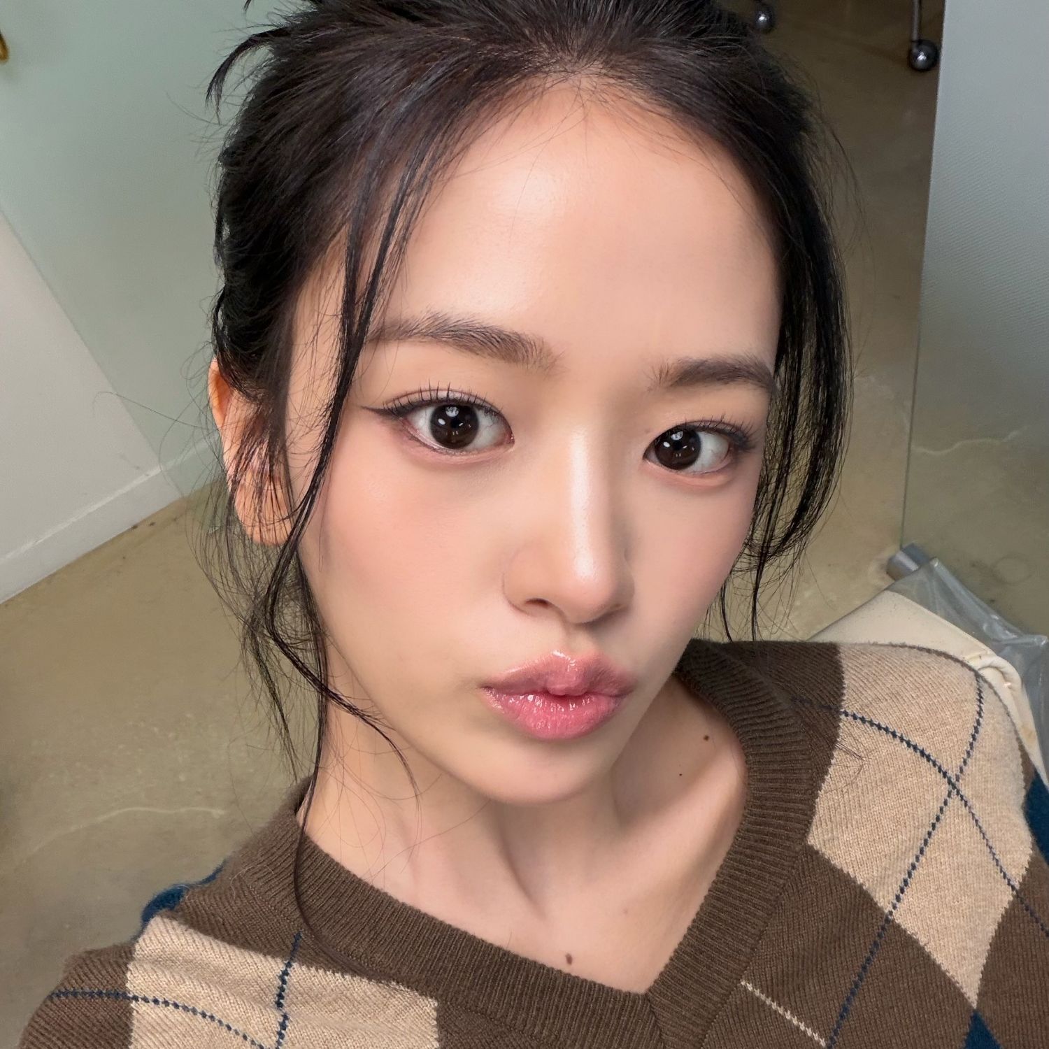 アン・ユジン (IVE)の舞台裏ショット