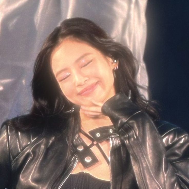 Jennie (BLACKPINK)的幕後花絮