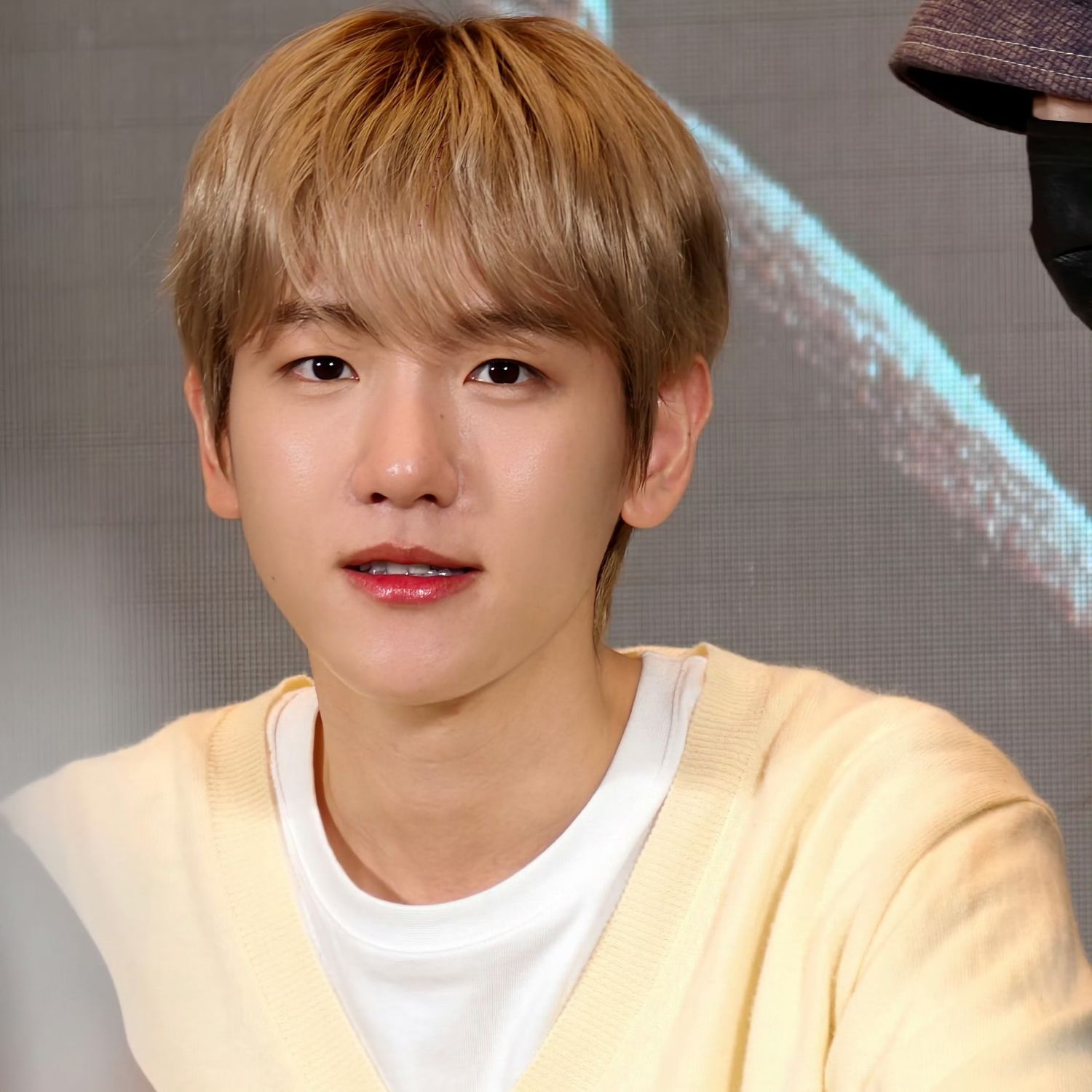 A moment captured by Baekhyun (EXO)'s fan