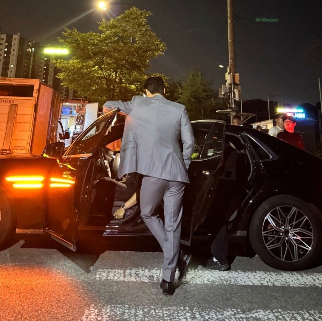 Recent activity shot of Siwon (Super Junior)