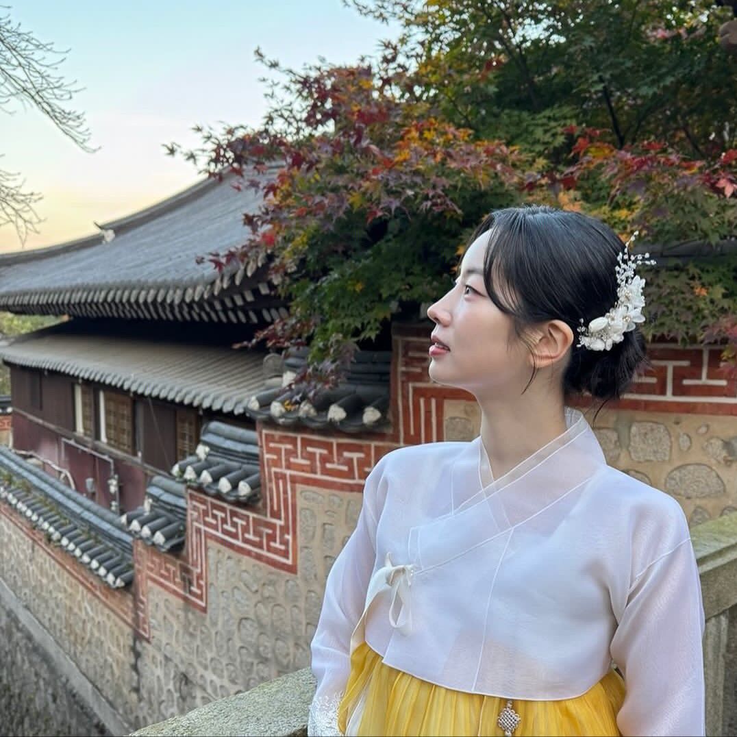 Behind-the-scenes cut of Dahyun (TWICE)