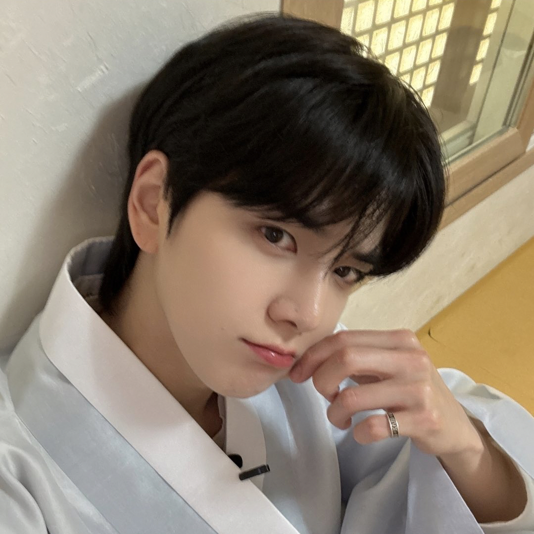 Recent activity shot of Younghoon (THE BOYZ)