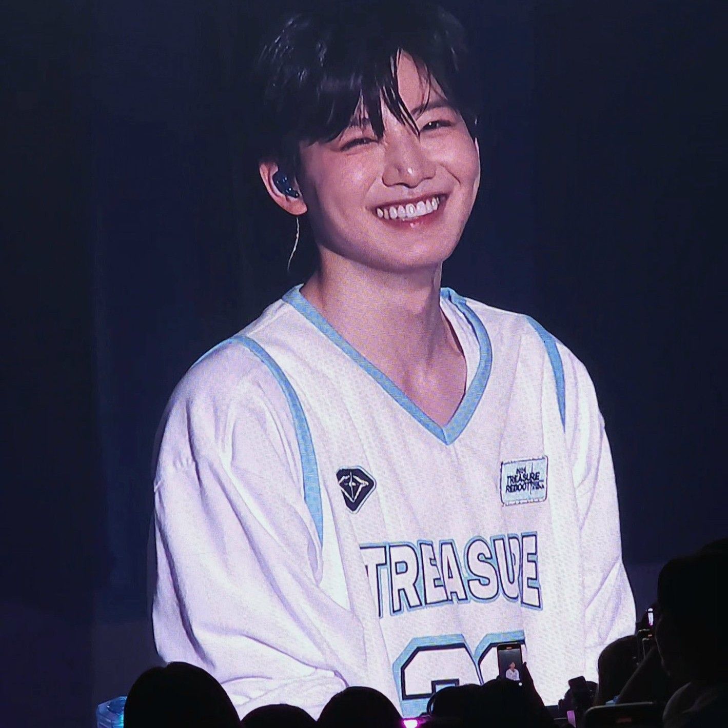 Momen yang diabadikan oleh penggemar TREASURE