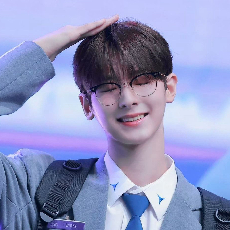 Behind-the-scenes cut of Kang Woojin