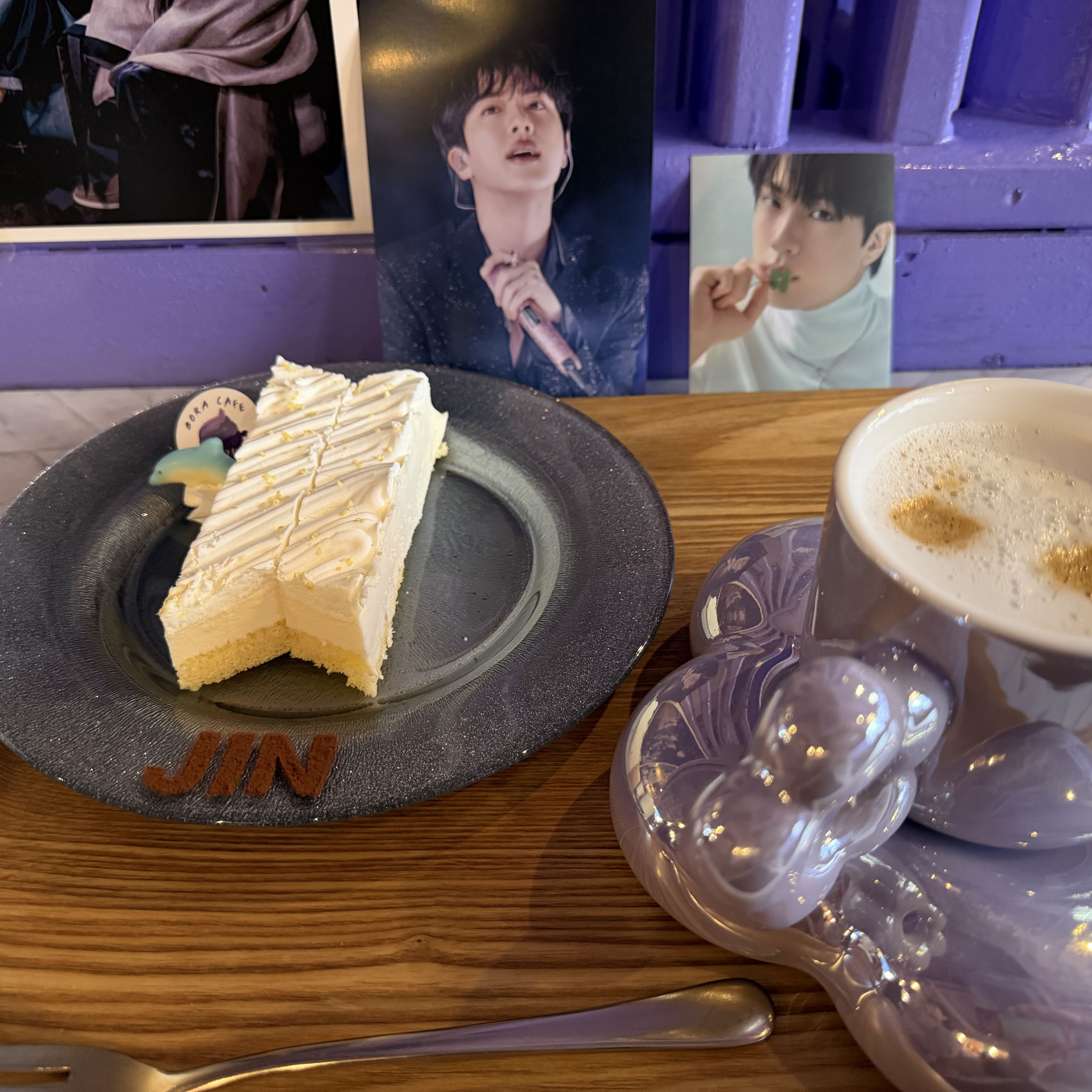 진 (방탄소년단)의 비하인드 컷