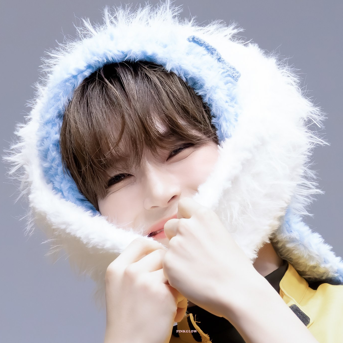 Foto terbaru Sung Hanbin (ZEROBASEONE)