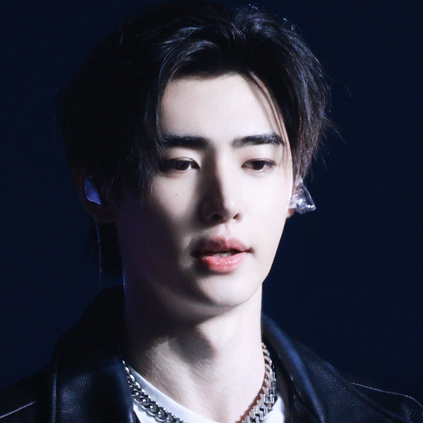 Recent activity shot of Sunghoon (ENHYPEN)