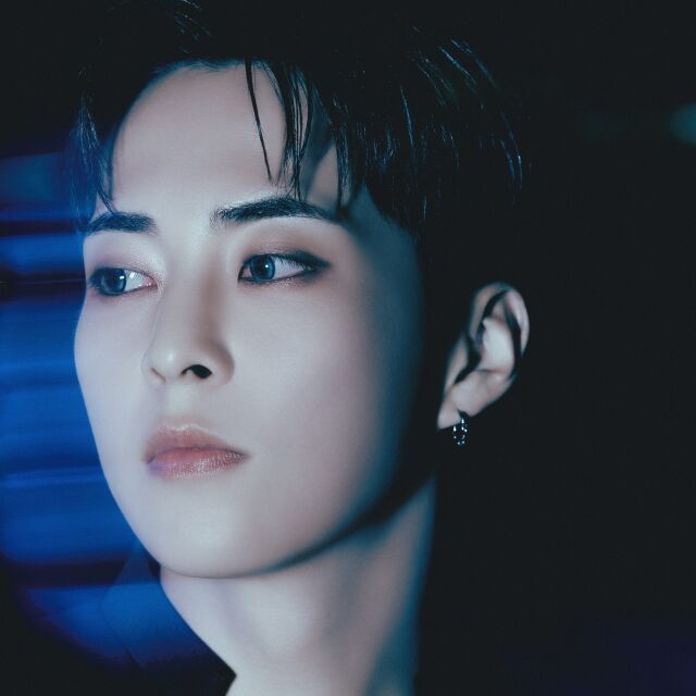 Xiumin (EXO)的最新活动照片