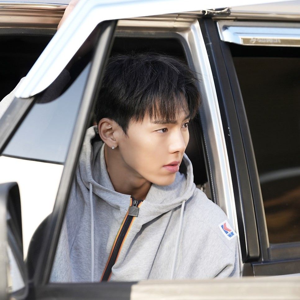 Behind-the-scenes cut of MONSTA X