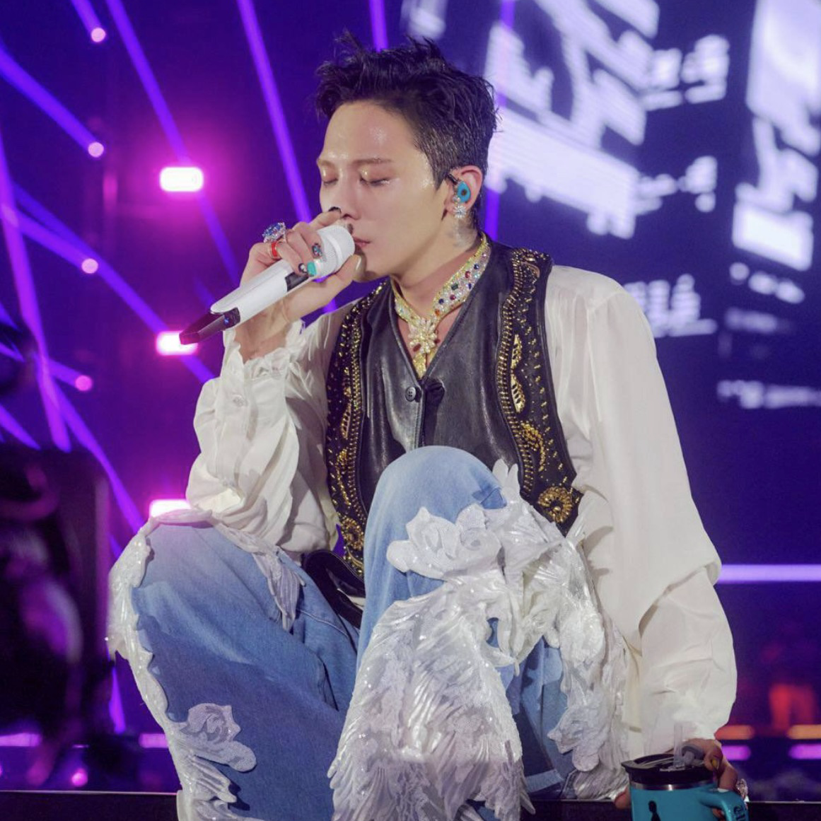 Latest photo of G-DRAGON (BIGBANG)