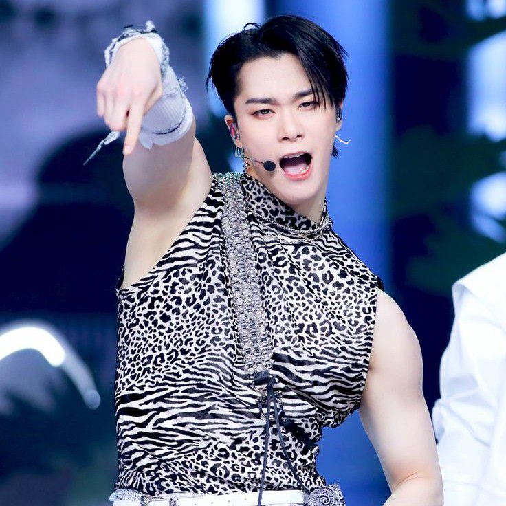Latest photo of Moonbin (ASTRO)