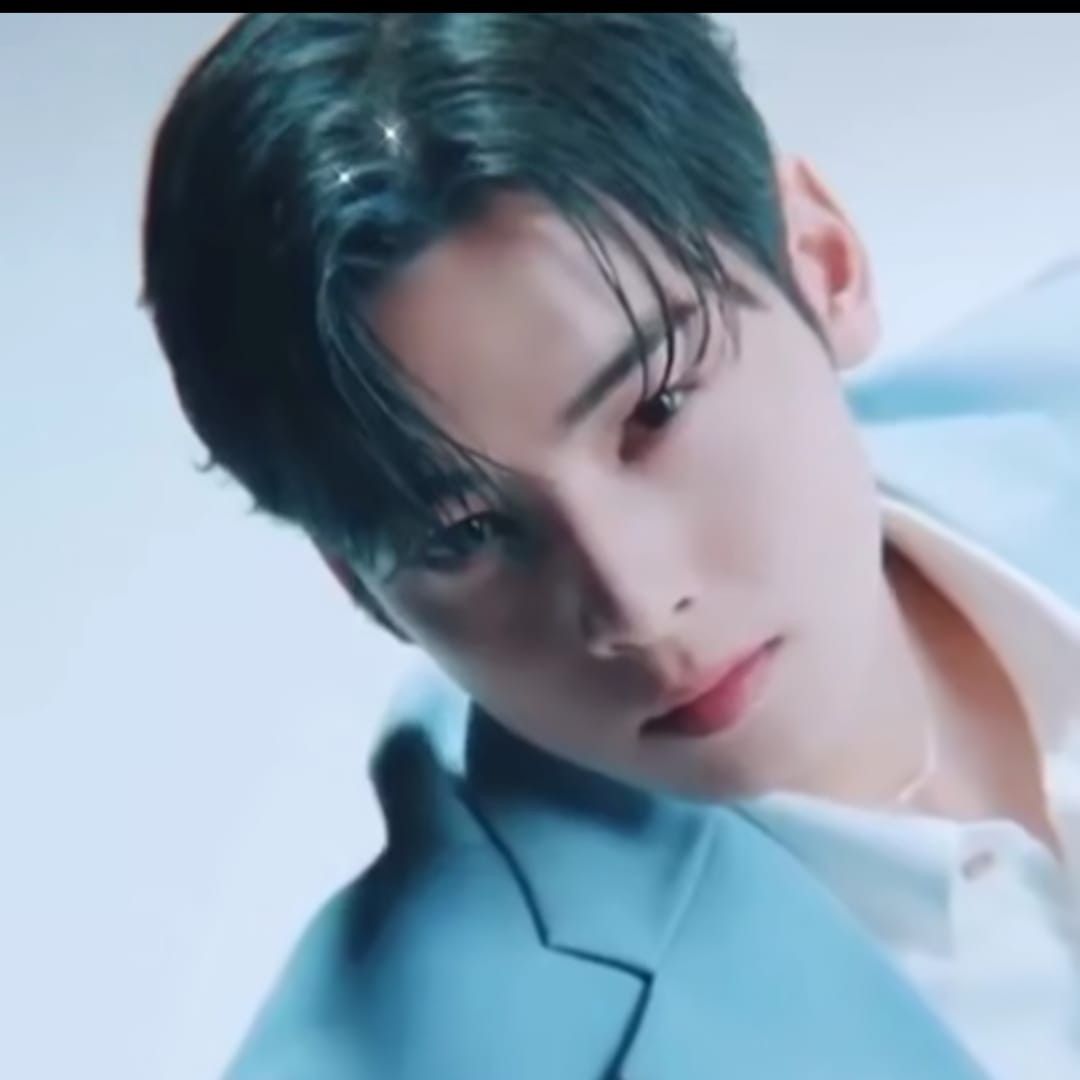 Behind-the-scenes cut of Eunwoo (ASTRO)
