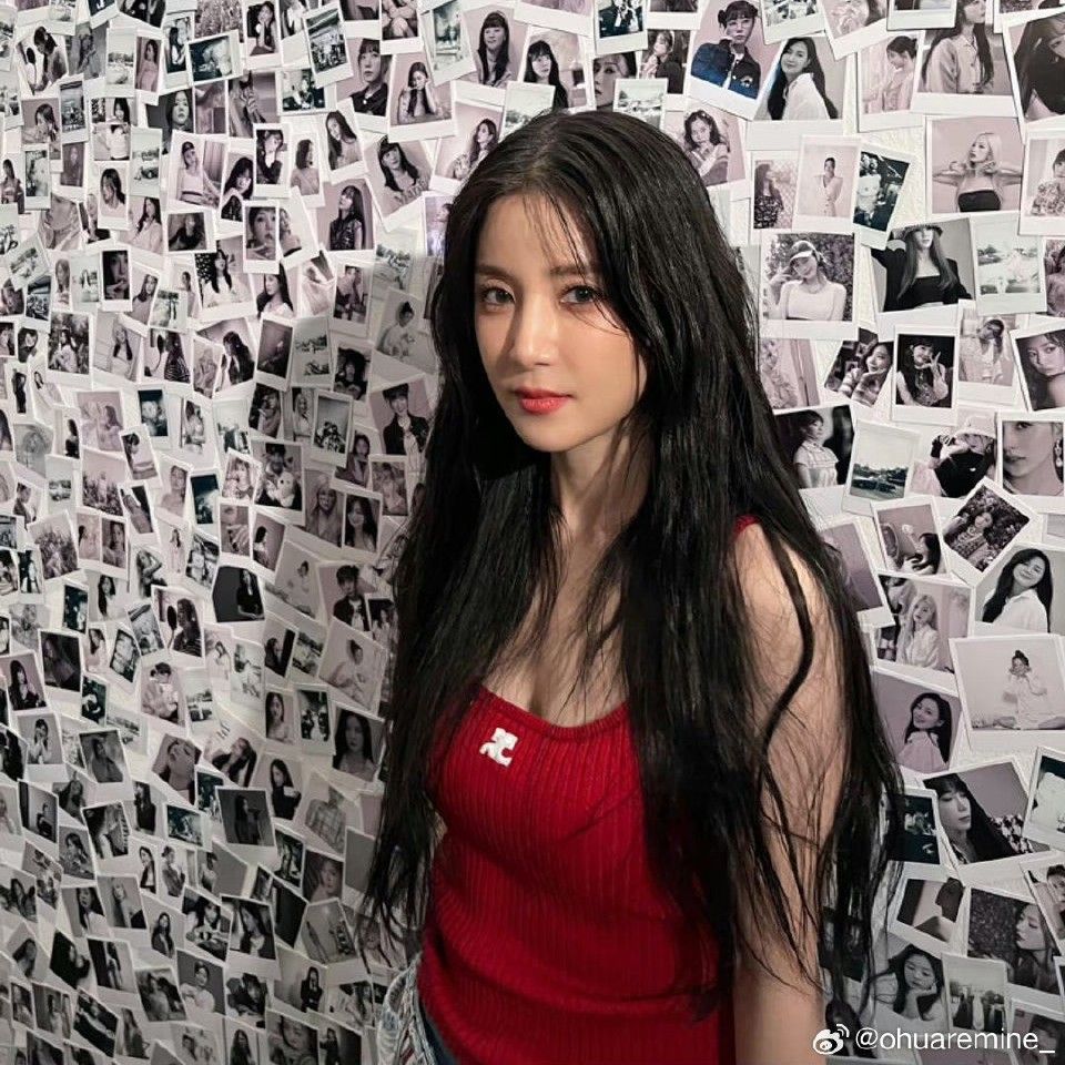 Latest photo of Park Chorong (Apink)