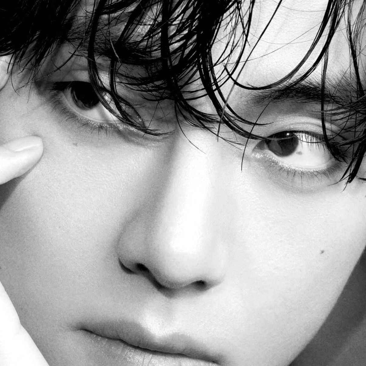 V (BTS)の最近の活動写真