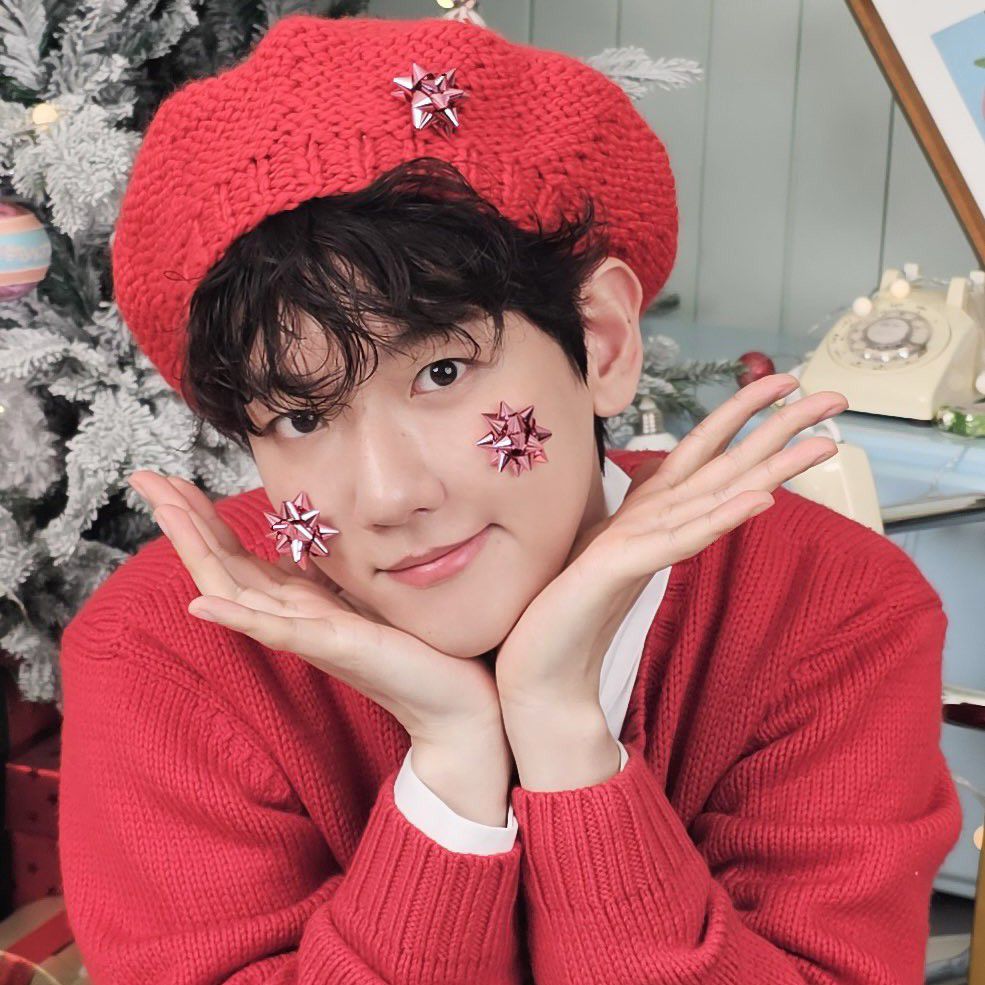 Foto aktivitas terbaru Baekhyun (EXO)