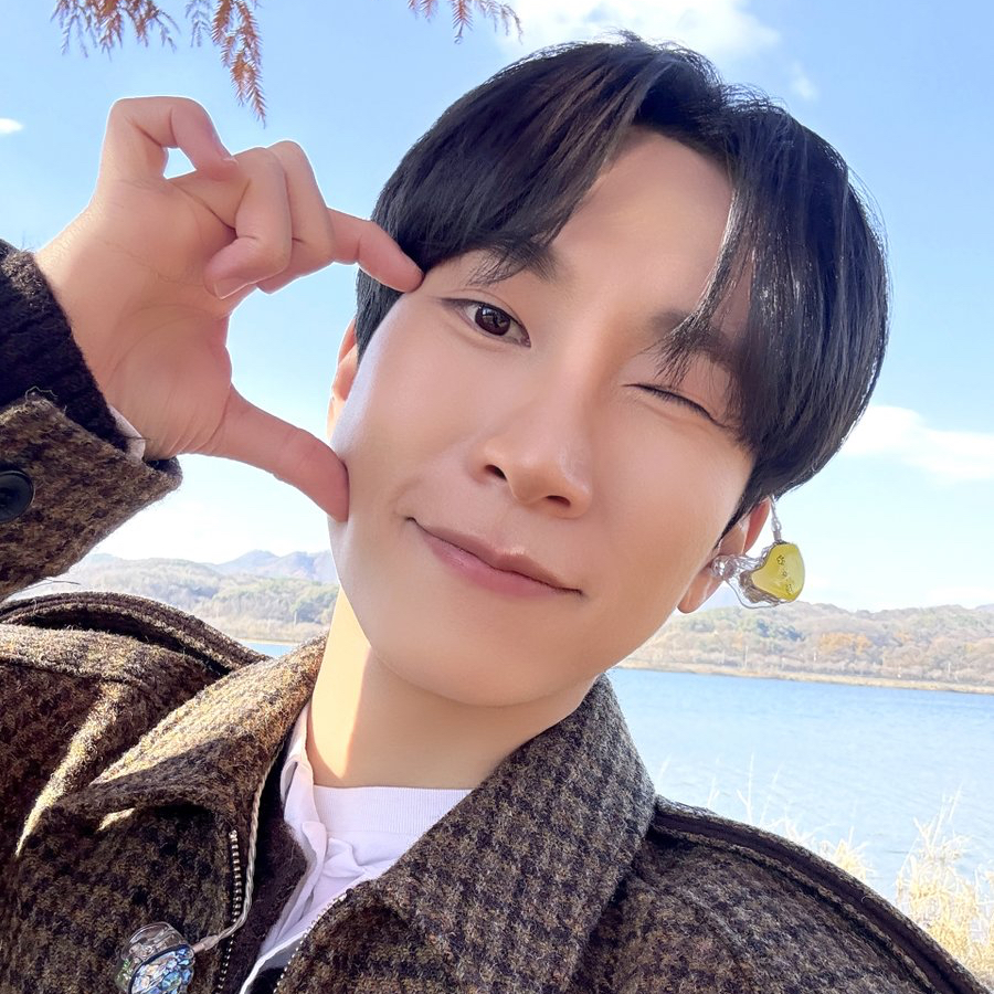 Recent activity shot of Seo Eunkwang (BTOB)