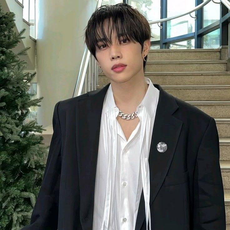 Behind-the-scenes cut of Sunwoo (THE BOYZ)