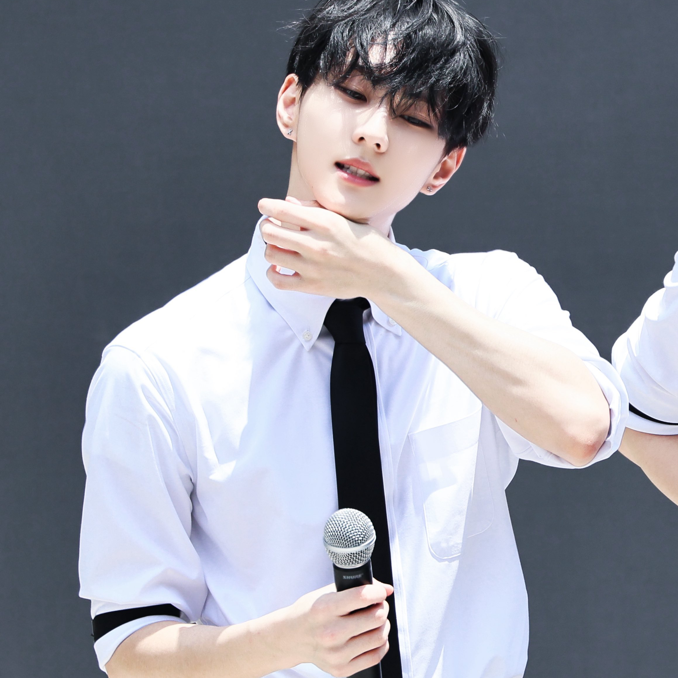 A moment captured by Jungwon (ENHYPEN)'s fan