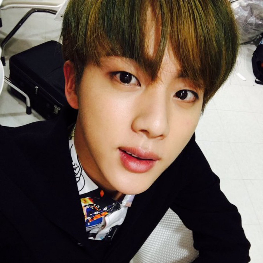Potret di balik layar Jin (BTS)