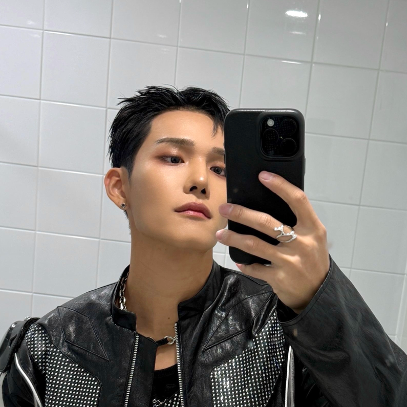 A moment captured by Seunghun (B.D.U)'s fan