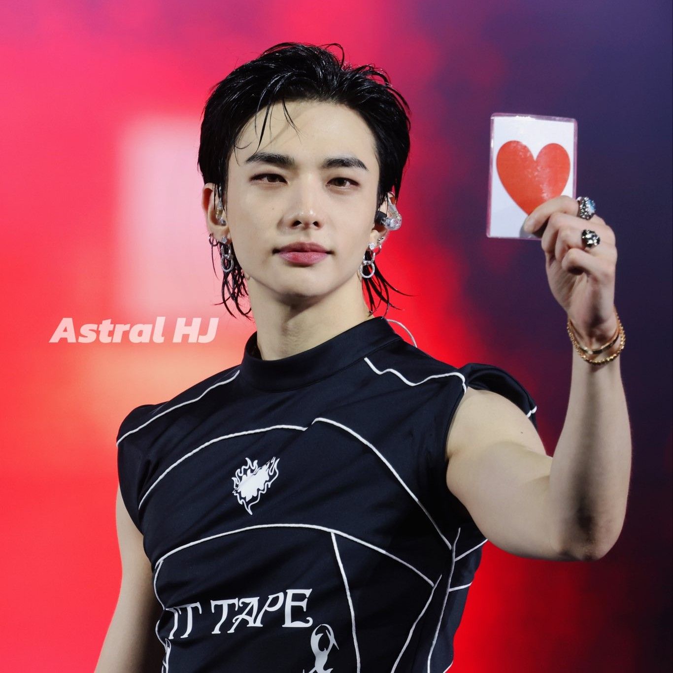Potret di balik layar Hyunjin (Stray Kids)