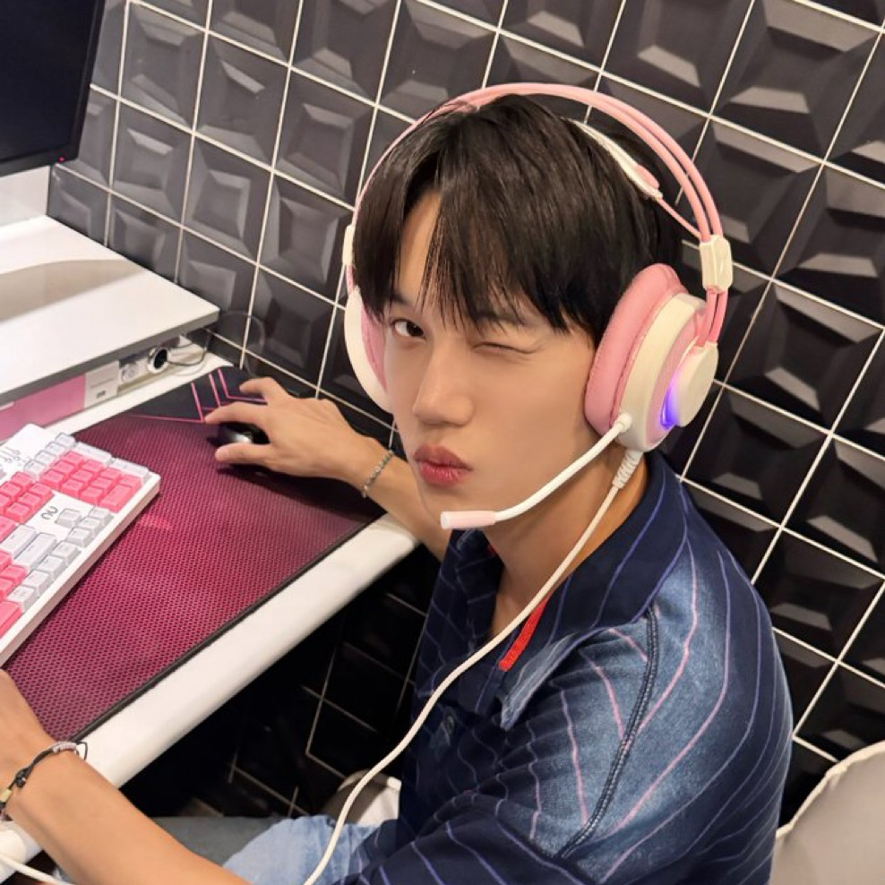 Kai (EXO)的最新照片