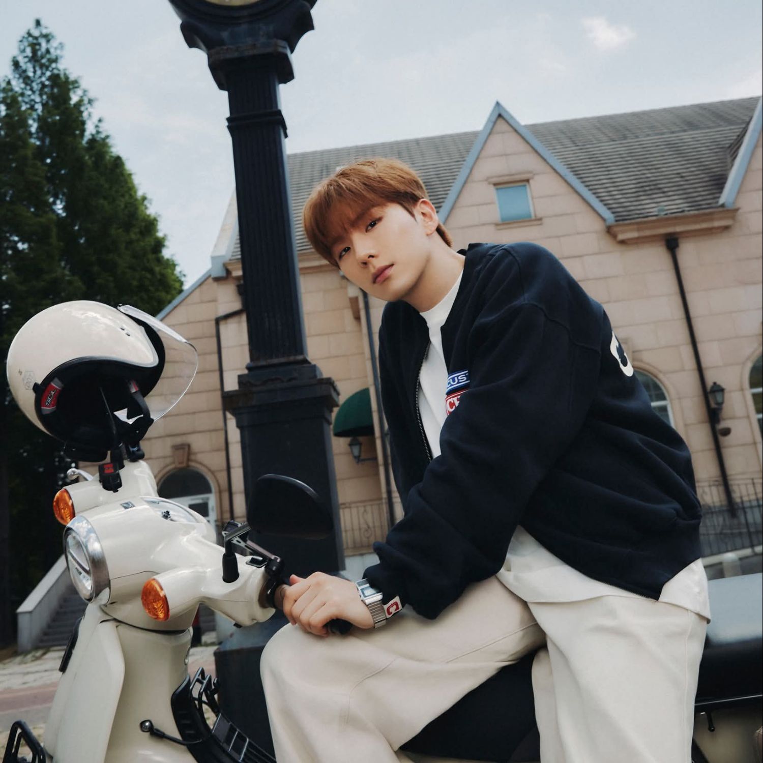 Behind-the-scenes cut of Kihyun (MONSTA X)