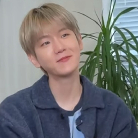 백현 (EXO) 최근 활동샷