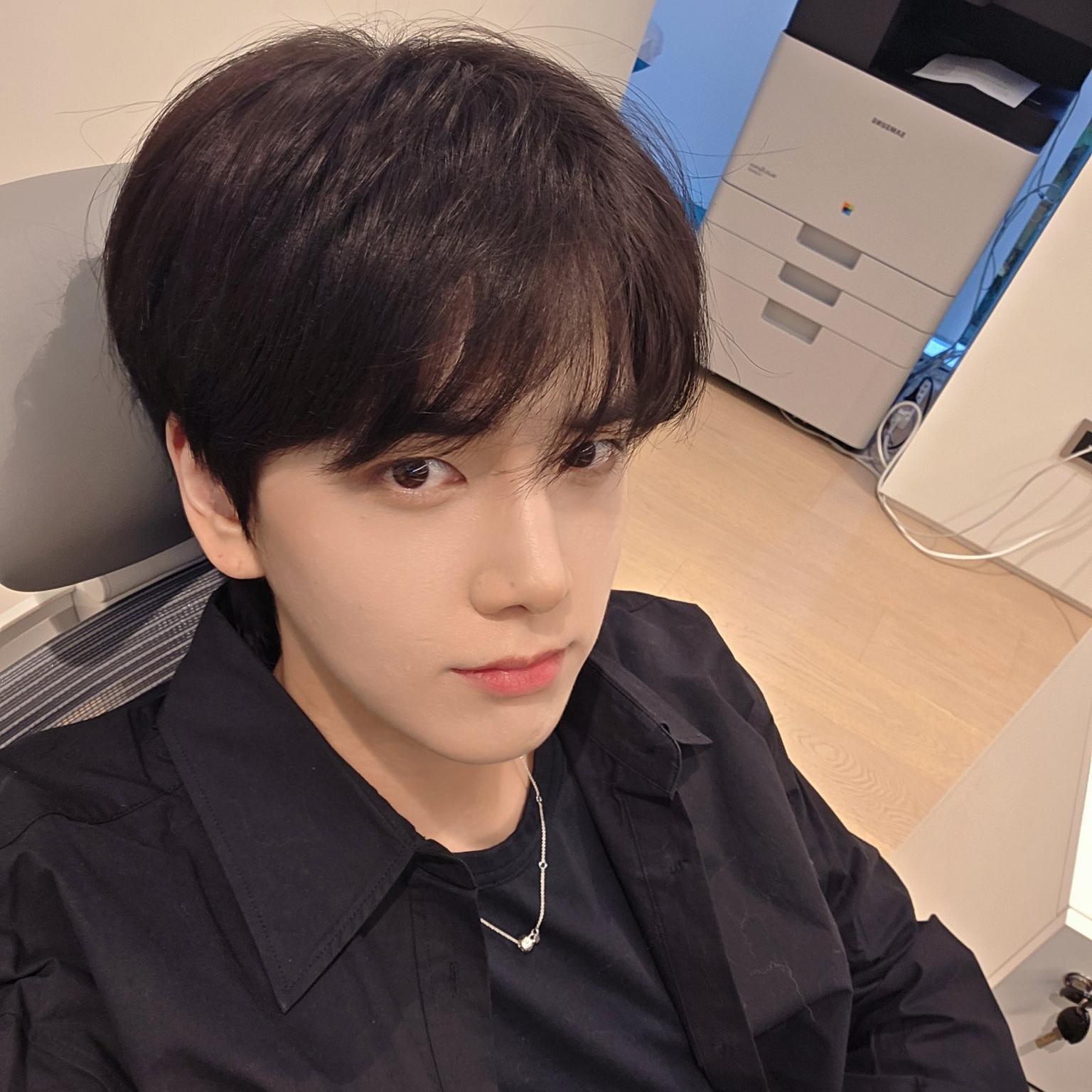 A moment captured by Younghoon (THE BOYZ)'s fan