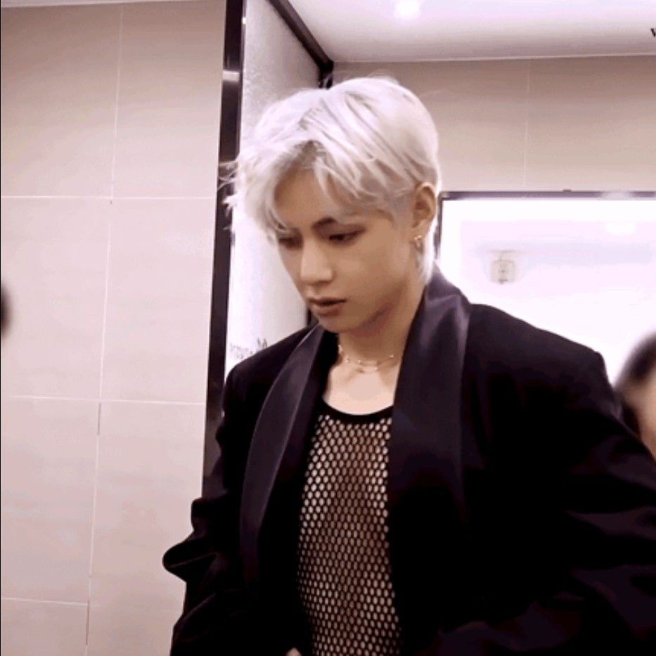 Recent activity shot of V (BTS)