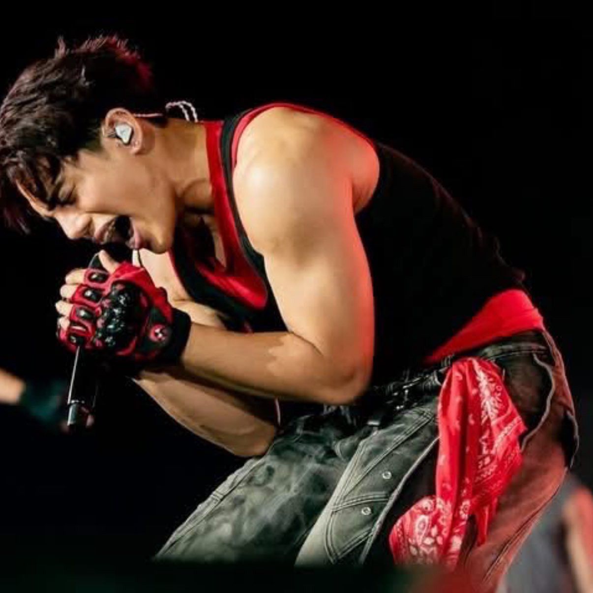 A moment captured by Stell (SB19)'s fan