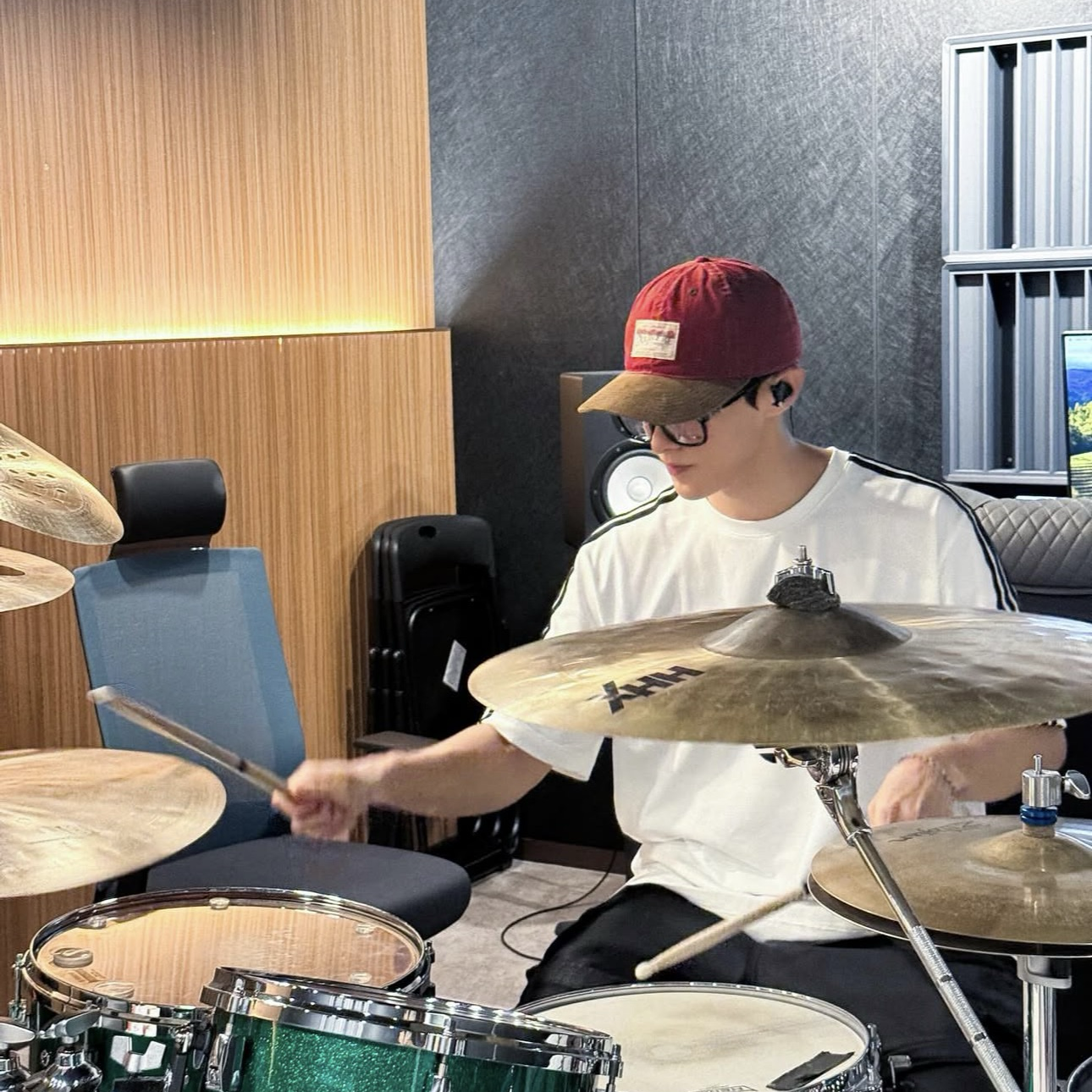 Latest photo of DK (SEVENTEEN)