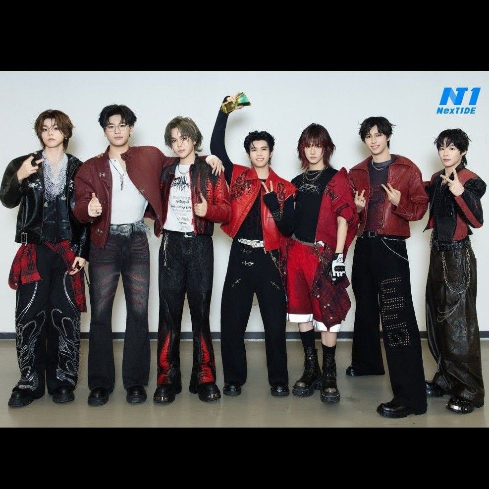 A moment captured by NexT1DE's fan